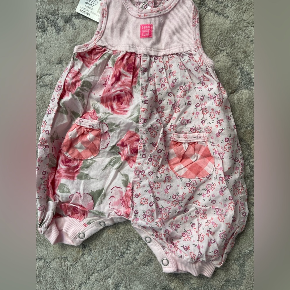 NWT Naartije one piece Newborn 0-7lbs